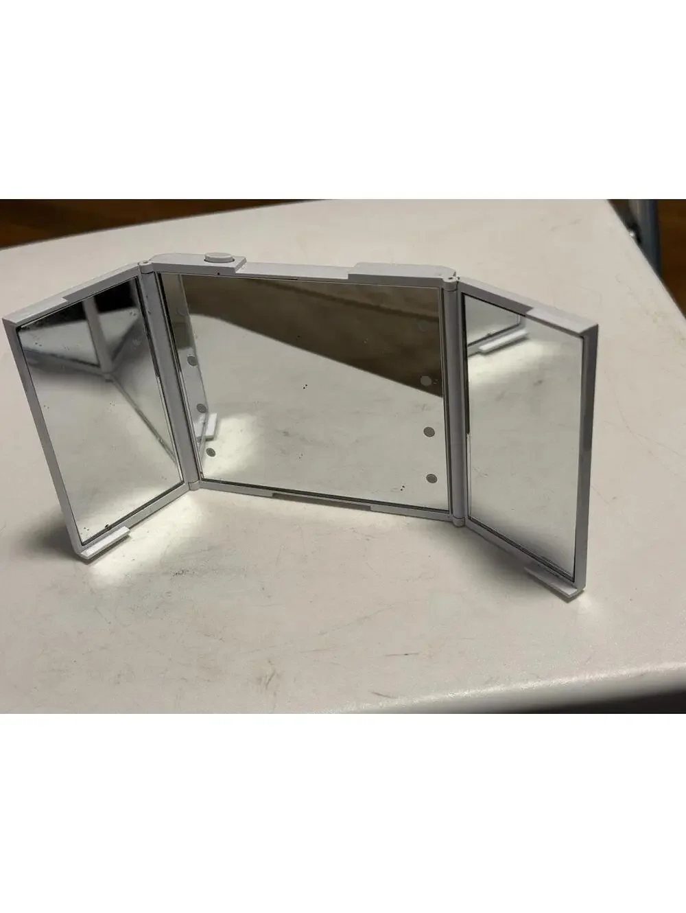 Impressions Tri-Fold Makeup Mirror LED Lights Touch Screen 14.1/8